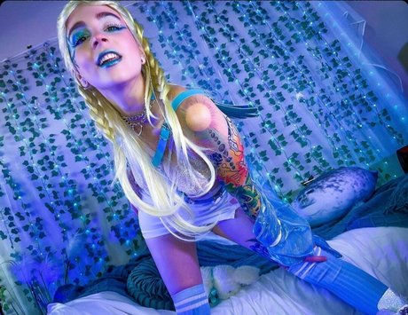 girlfriend onlyfans top photo