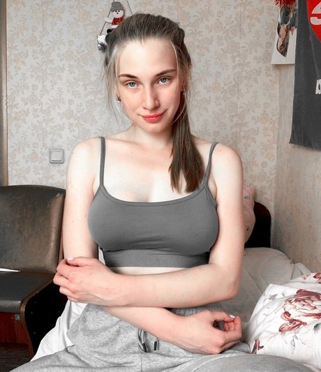 Girl Valerie sexy actress pics