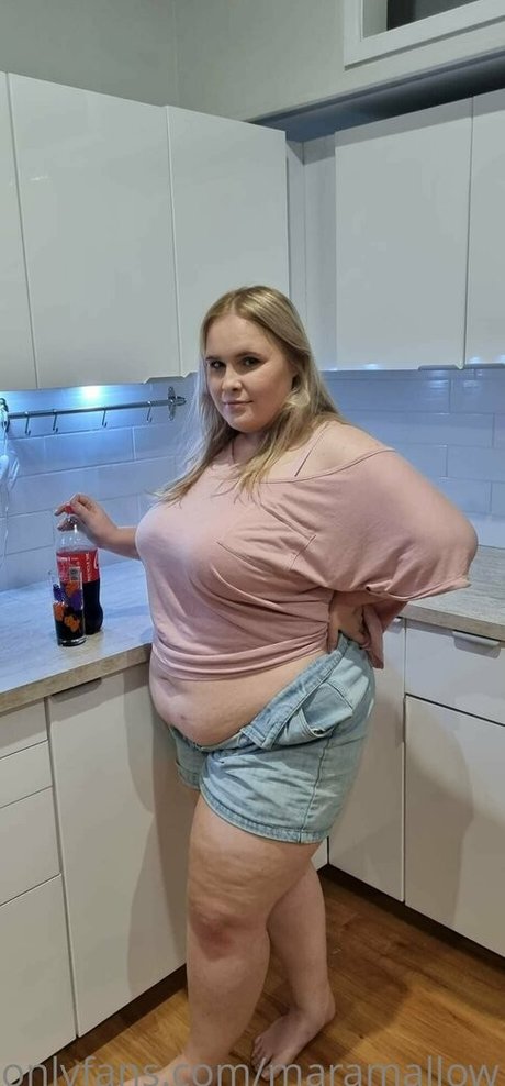 maramallow hot pornstar photo