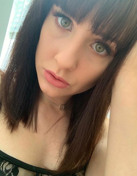 mooreerinxxx star pretty photos