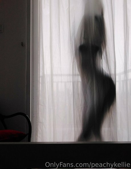 peachykellie nice model archive