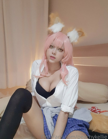 peachykellie star art gallery