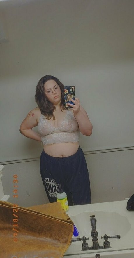 eowynmei nudes star image