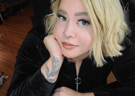 kokokeeks erotic pornstar pics