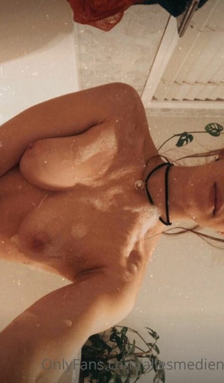 Allesmedien nude actress picture