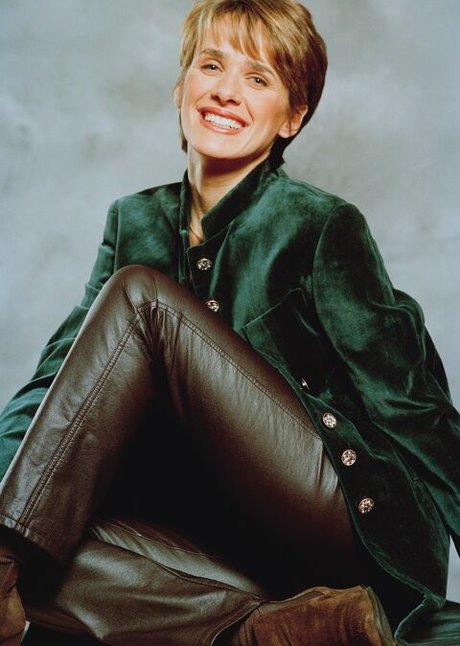 Carole Smillie star perfect pic