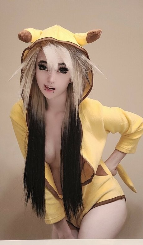 Sleepybunny exclusive model img