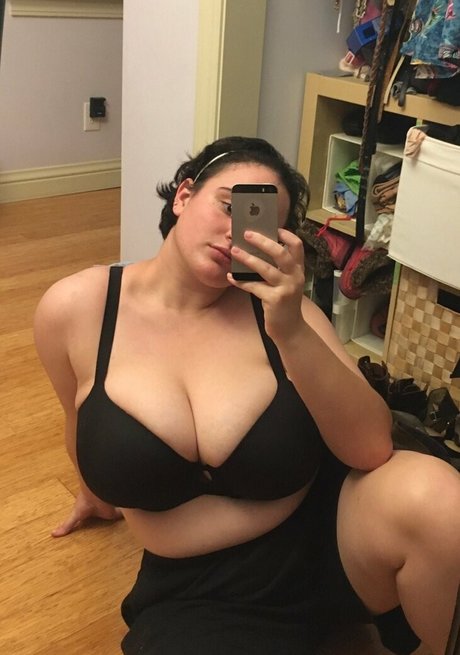 Alida Roos beautiful star pictures