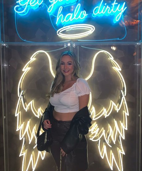 Helayna Birkett top pornstar image