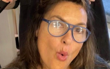 Mariska Hargitay model sexy images