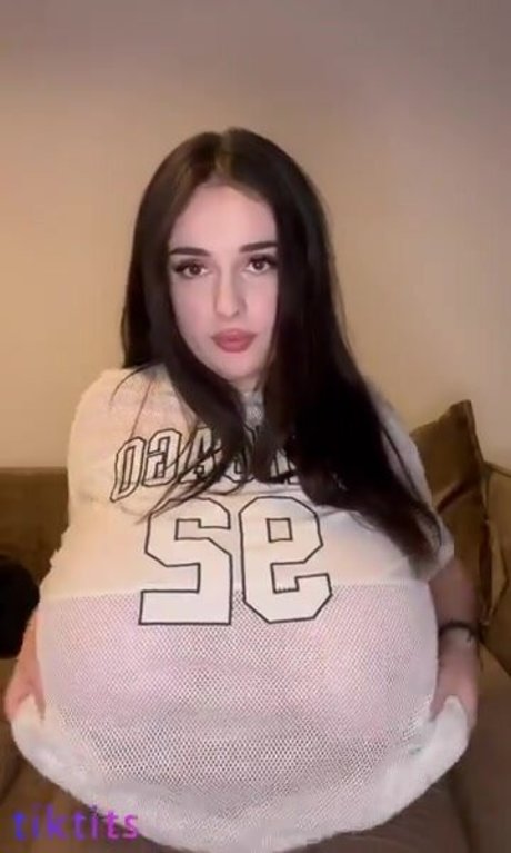 Sarah White pretty star img