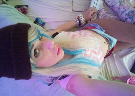 jizzyjennaa pornstar adult images