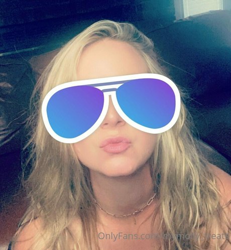 mymolly treats model free pic