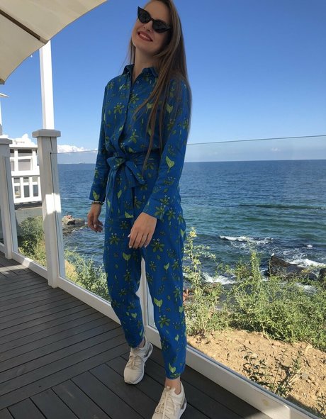 hairy milf onlyfans art naked galleries