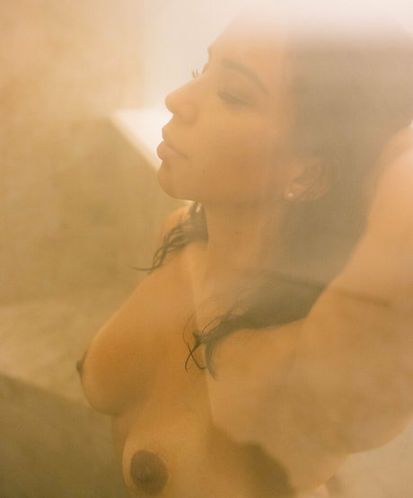 Andrea Boldbody high quality pornstar photos