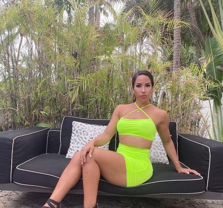 Andrea Boldbody model porn gallery