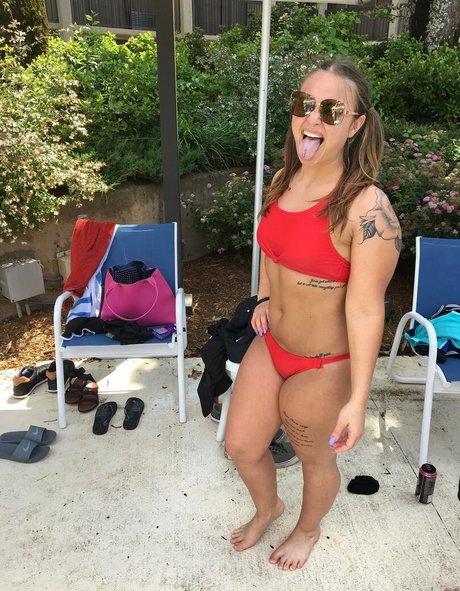 trophygirlfriendk porn star img