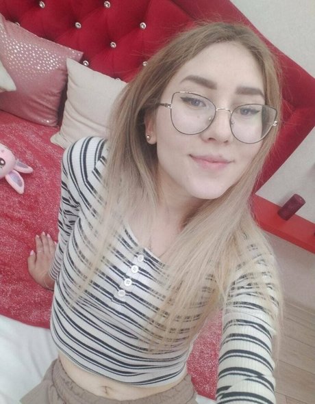 oksanamora exclusive model pic