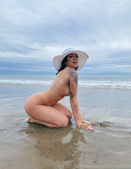 Mamiii111 naked actress picture