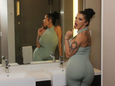 pretty ebony onlyfans xxx photos