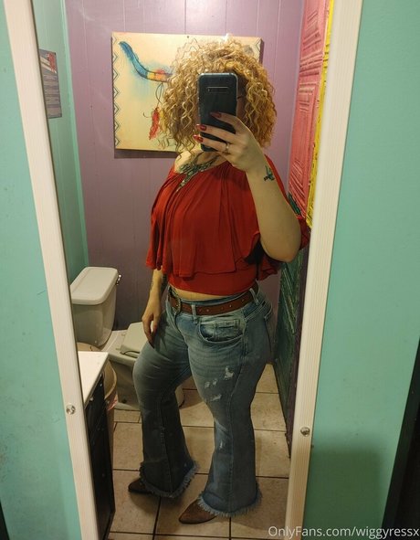 wiggyressx model naked galleries