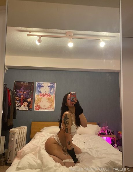 yacchi pornstar top photo