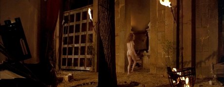 Jennifer Jason Leigh hot model photos