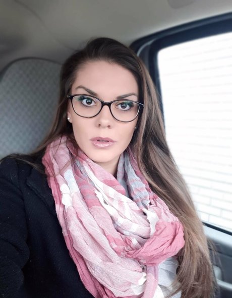 tattooed shemale onlyfans sexy pictures