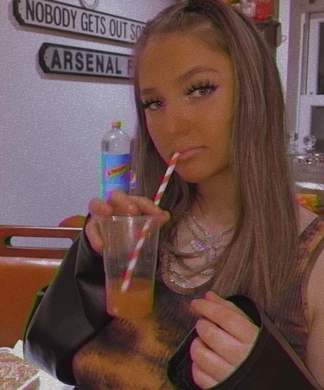 Emizzillo exclusive star photos