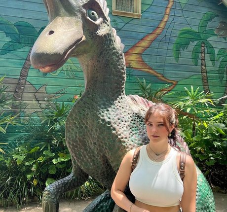 Sarah Lynne Marie adult model img