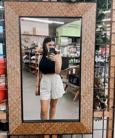 Sarah Lynne Marie nude pornstar image