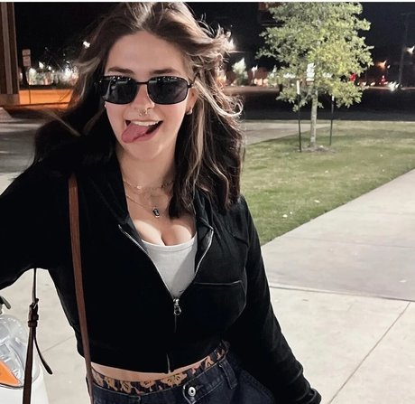 Sarah Lynne Marie high quality pornstar pics