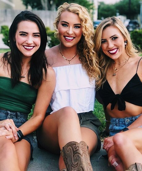 Caroline Wall xxx pornstar images