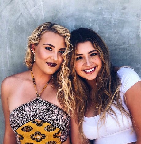 Caroline Wall beautiful model archive