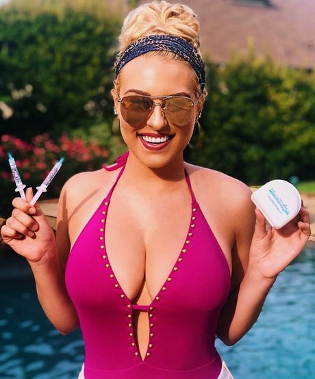 Caroline Wall nude actress pictures