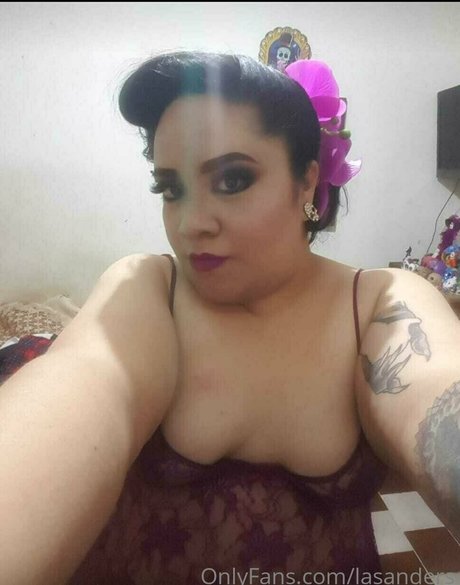 lasanders model hot img