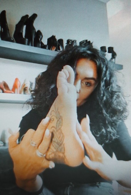 Footy79 nudes star pics