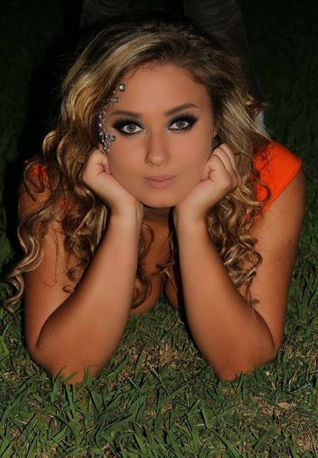 Daria Thibault nudes star galleries