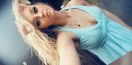 Daria Thibault perfect model gallery