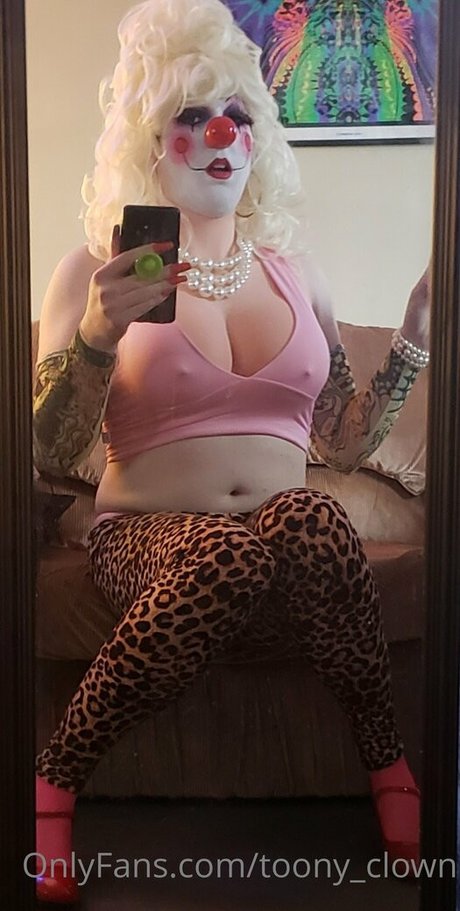 toony clown high quality actress pic