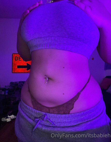 itsbabieh star erotic photos