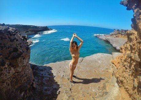 megan26rose model erotic pics