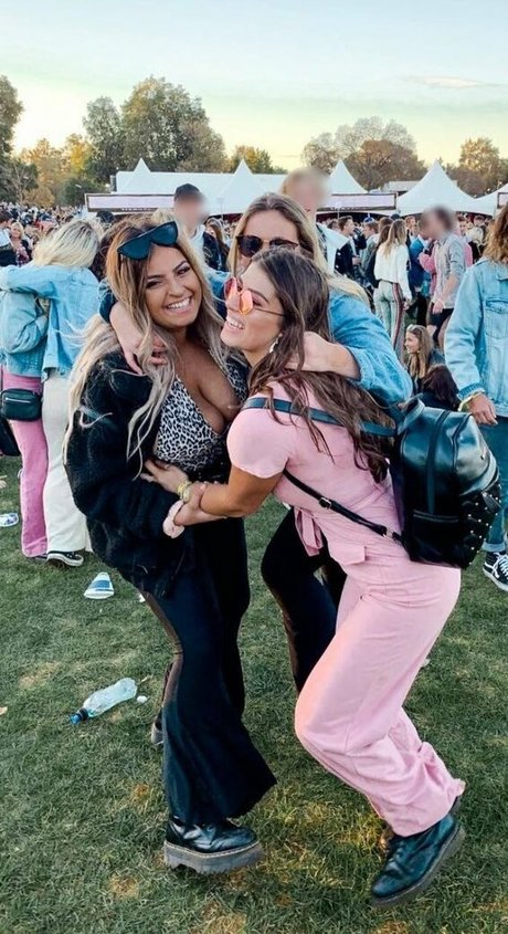 Chloe C naked star images