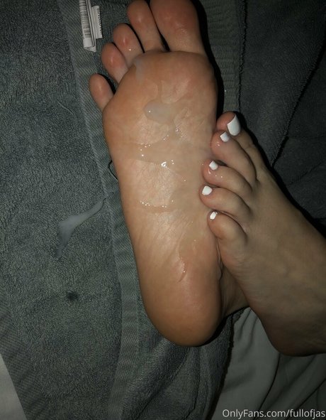 fullofjas Quick model image