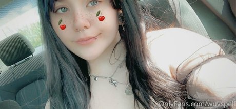 wuvspell hot model archive