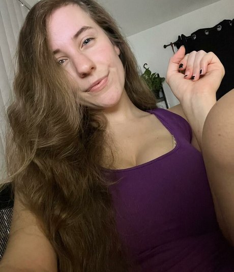 Casey The Gamer hot pornstar img