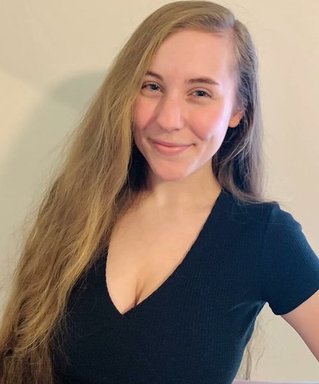 Casey The Gamer nice model pictures