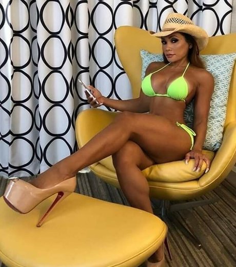 Connie Elizabeth nice model pictures