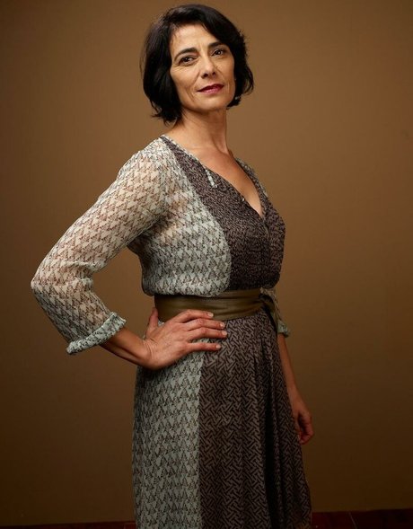 Hiam Abbass model pretty photos