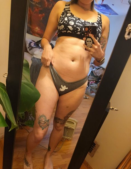 norabunnyxo art model gallery